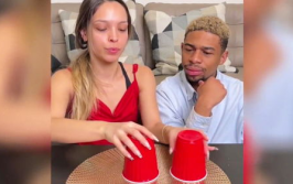 国外美足小姐姐玩游戏,指尖舞动，魅力四溢